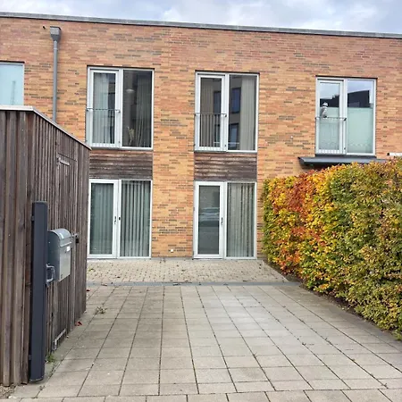 Willa Cozy Townhouse Near Copenhagen